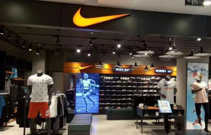  名牌服装进口清关进口关税是多少？怎样清关？